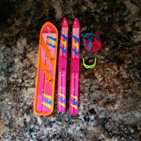 Vintage Winter Sports Barbie Doll Mattel-1990s - Picture 4 of 5